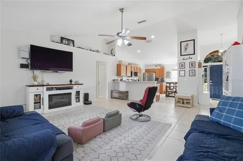 2922 Fairweather Way Kissimmee FL 34758