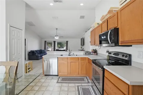 2922 Fairweather Way Kissimmee FL 34758