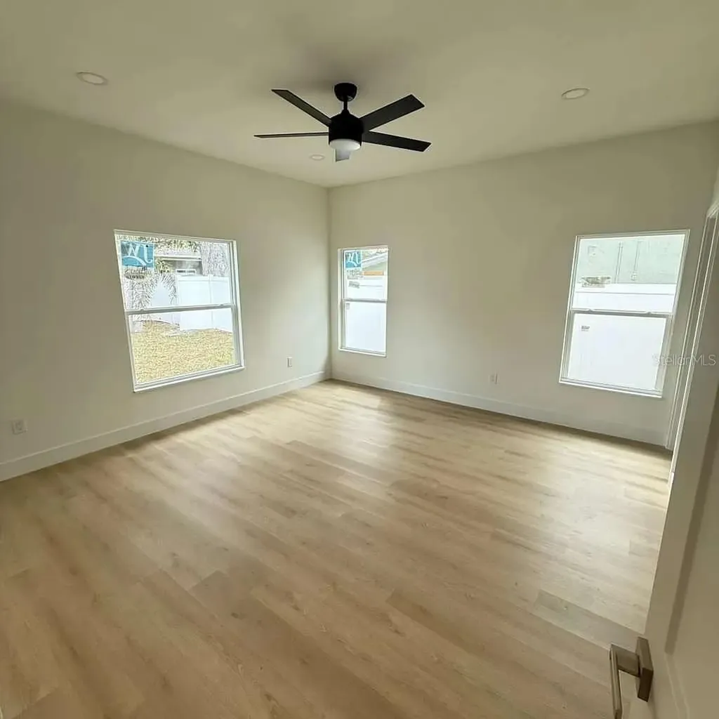 13277 Center Avenue Largo FL 33773