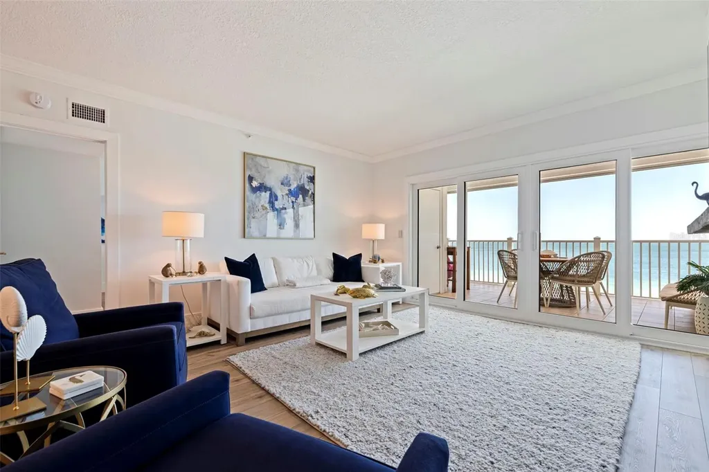 1586 Gulf Boulevard Clearwater Beach FL 33767