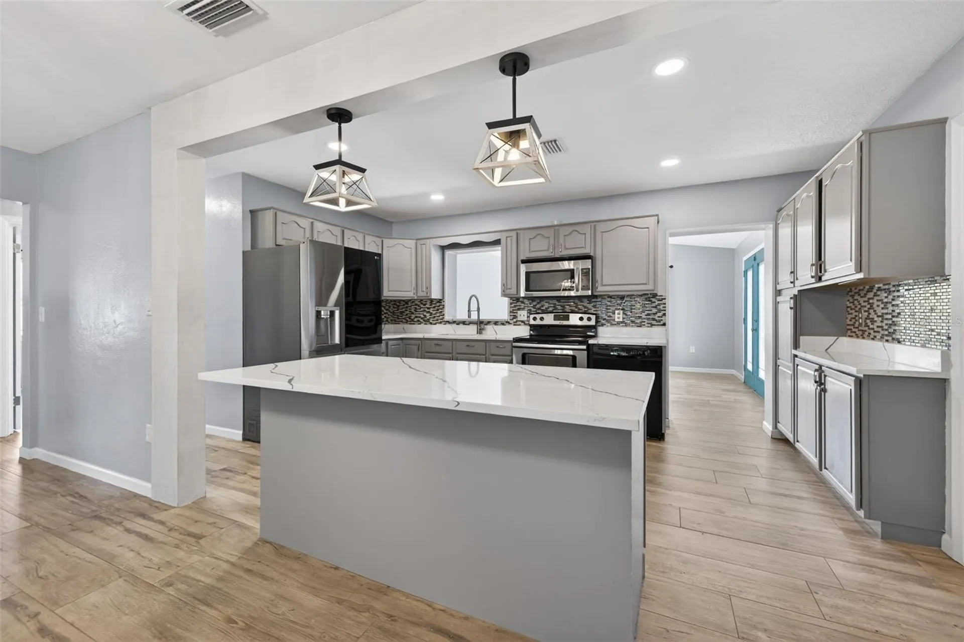 3121 30th Street N St Petersburg FL 33713