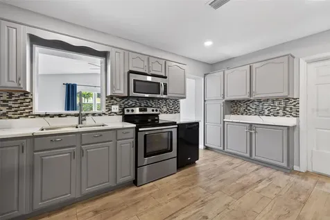 3121 30th Street N St Petersburg FL 33713