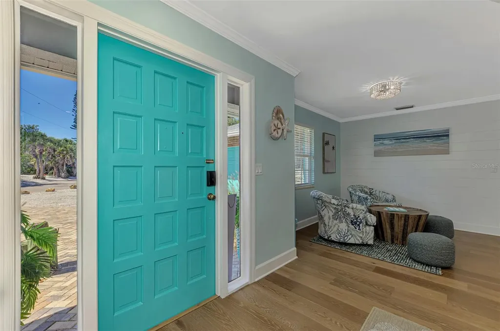 307 Avenida De Paradisio Sarasota FL 34242