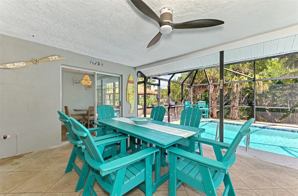 307 Avenida De Paradisio Sarasota FL 34242