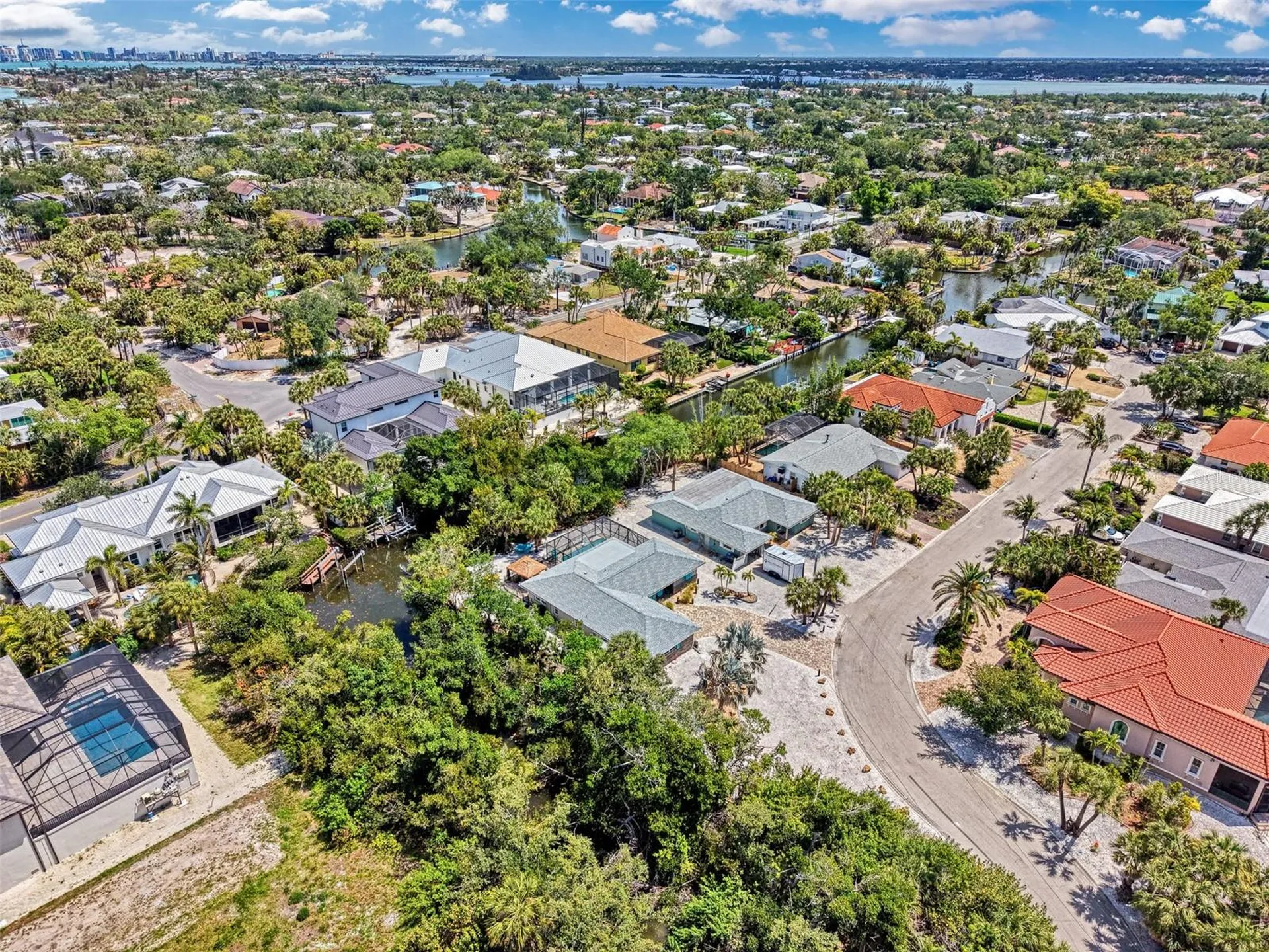 307 Avenida De Paradisio Sarasota FL 34242