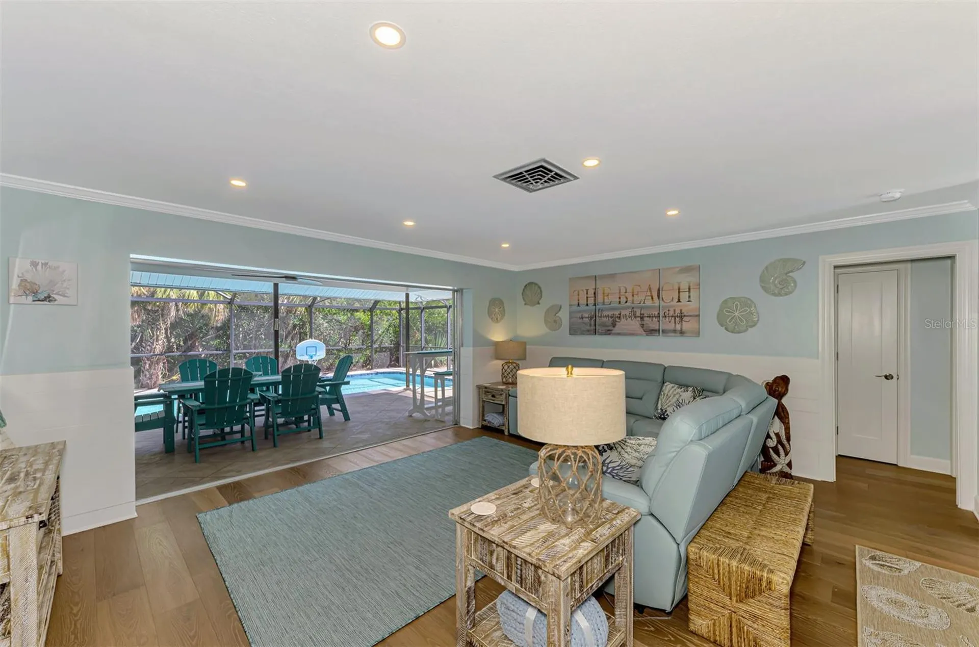 307 Avenida De Paradisio Sarasota FL 34242
