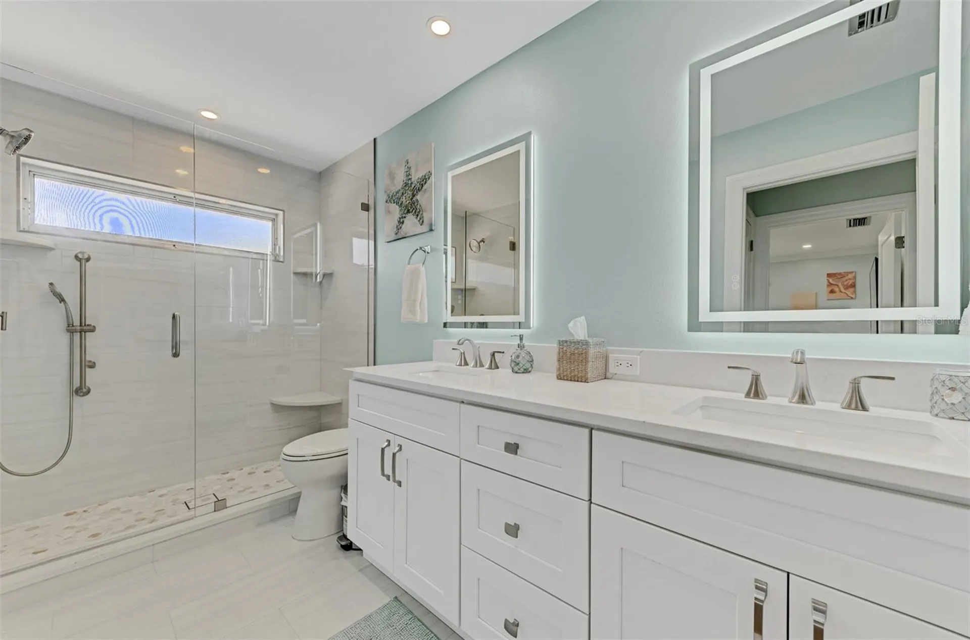 307 Avenida De Paradisio Sarasota FL 34242