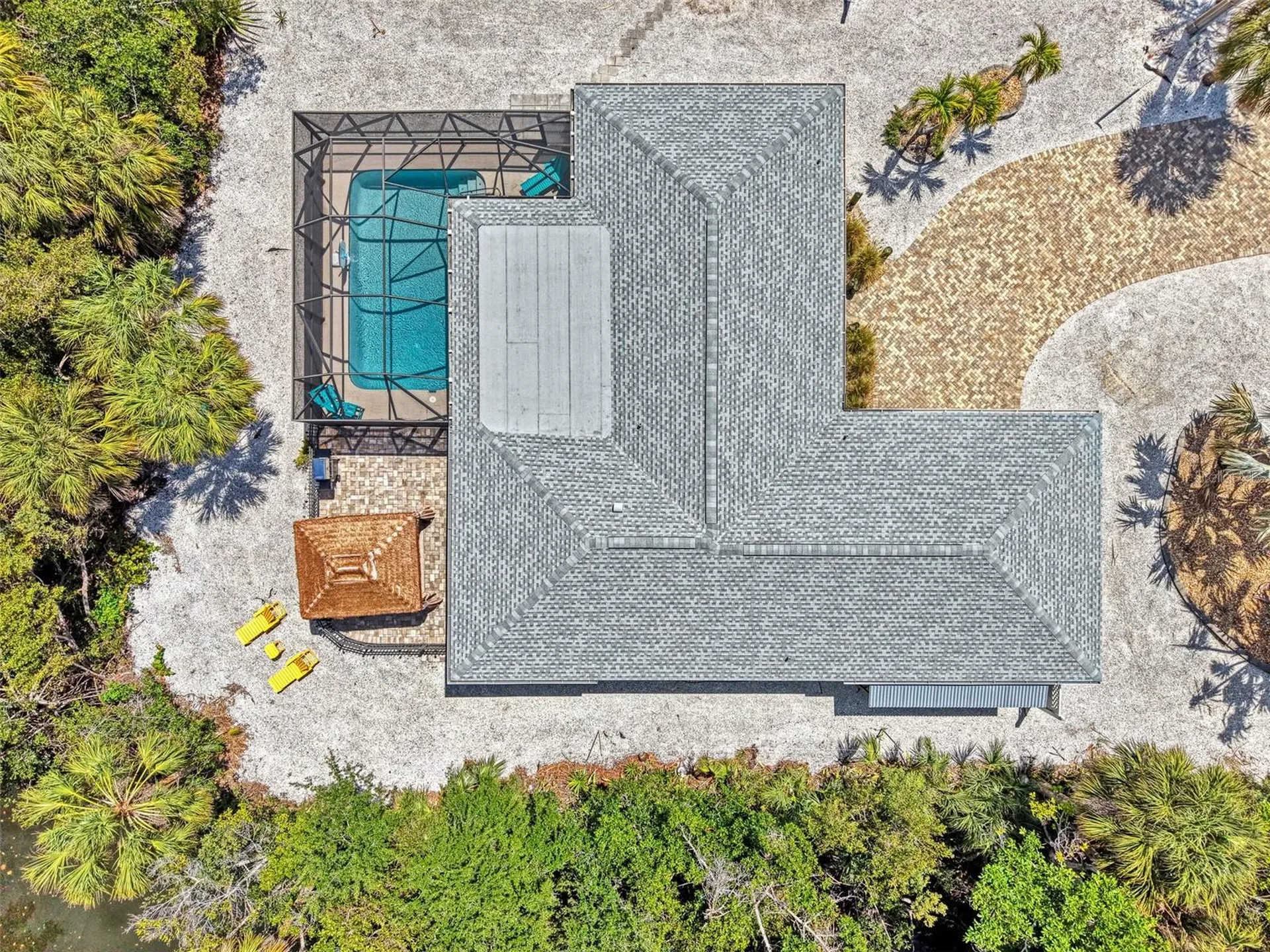 307 Avenida De Paradisio Sarasota FL 34242