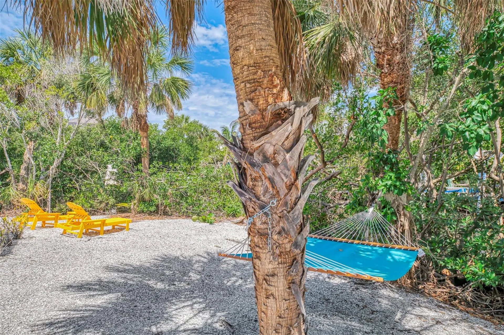 307 Avenida De Paradisio Sarasota FL 34242