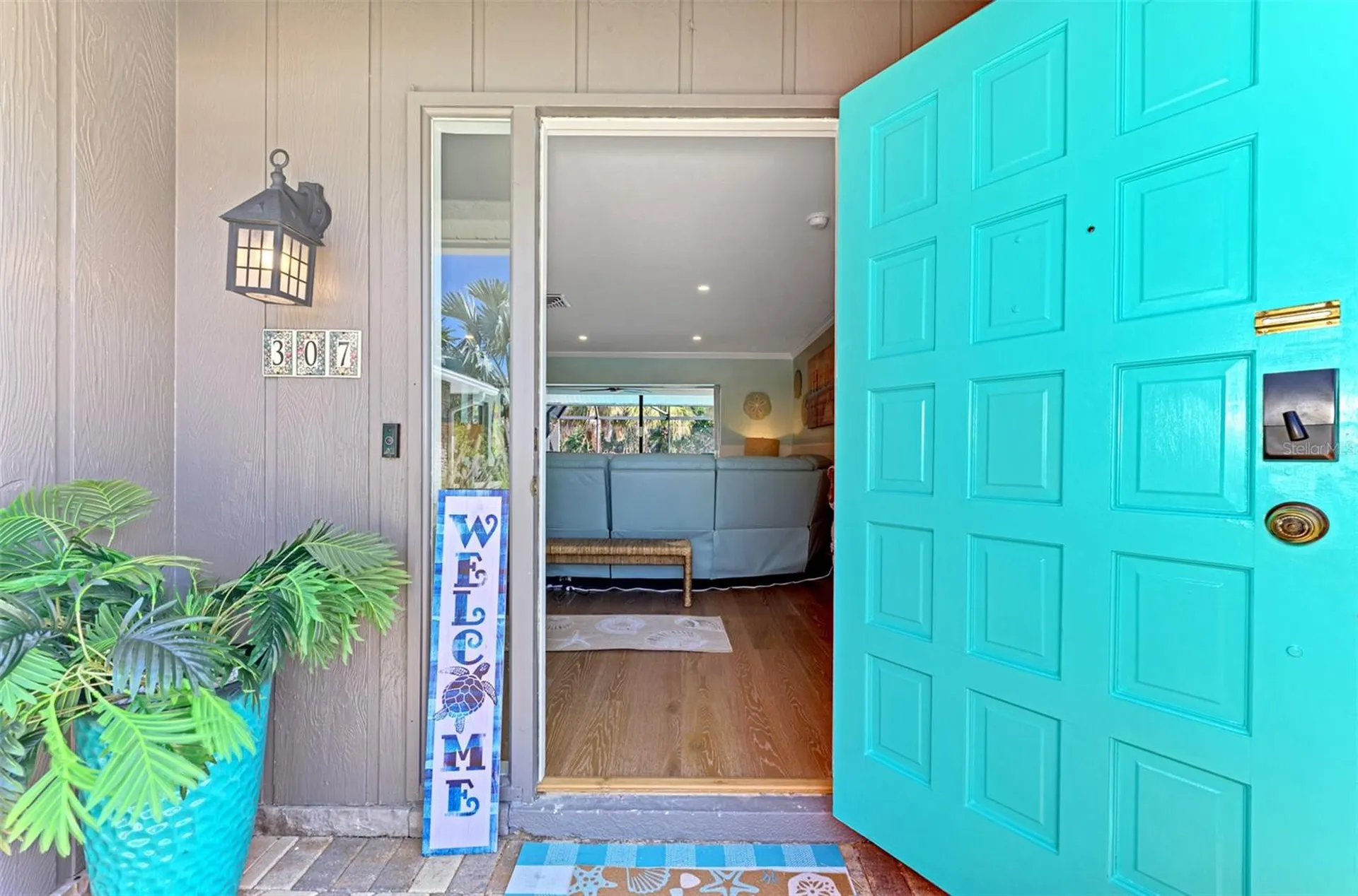 307 Avenida De Paradisio Sarasota FL 34242