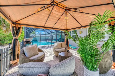 307 Avenida De Paradisio Sarasota FL 34242