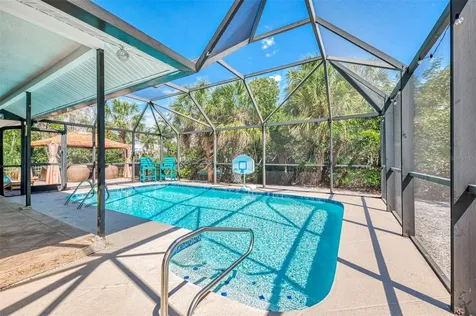 307 Avenida De Paradisio Sarasota FL 34242