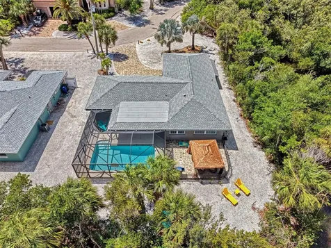 307 Avenida De Paradisio Sarasota FL 34242