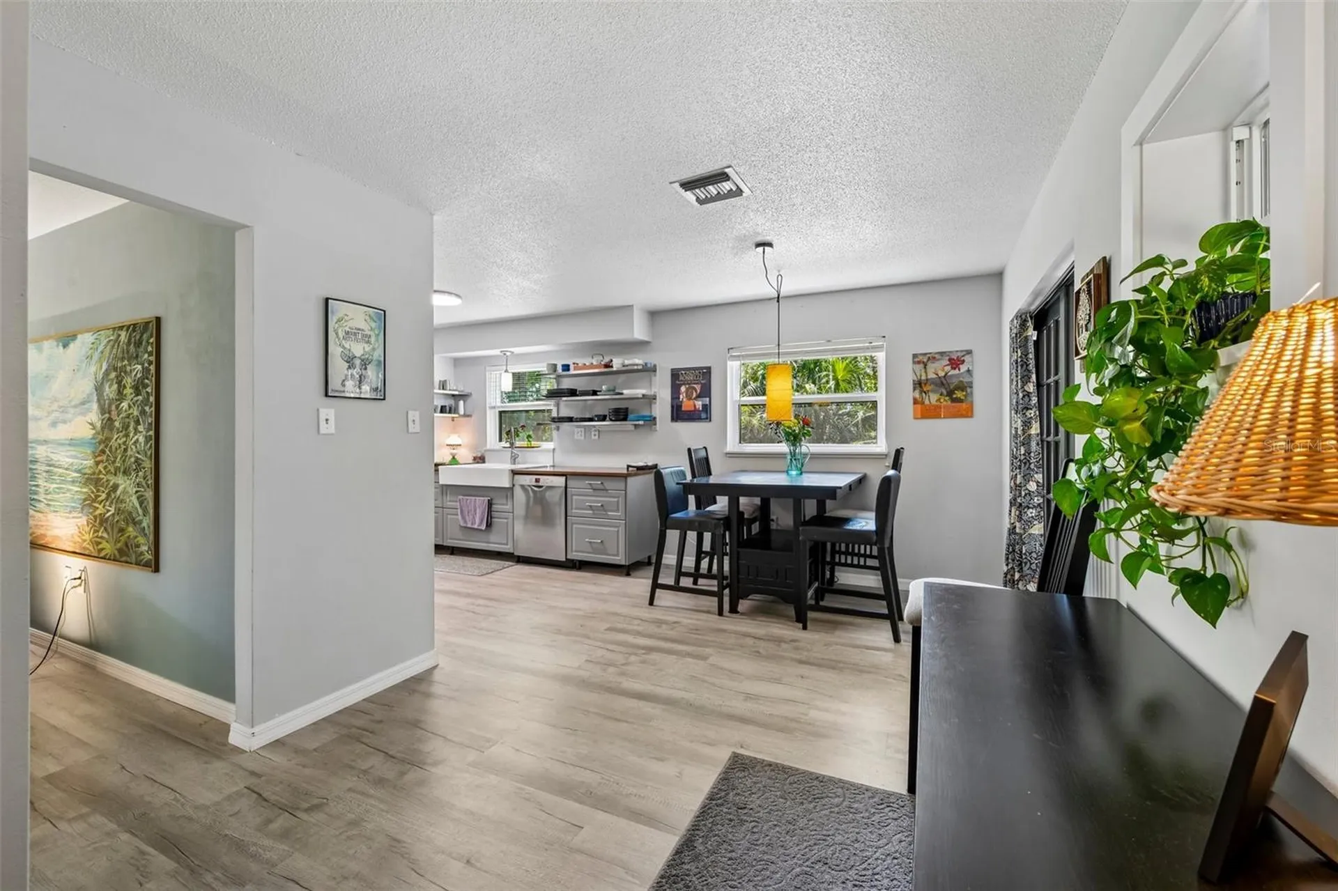 1073 Central Street Mount Dora FL 32757