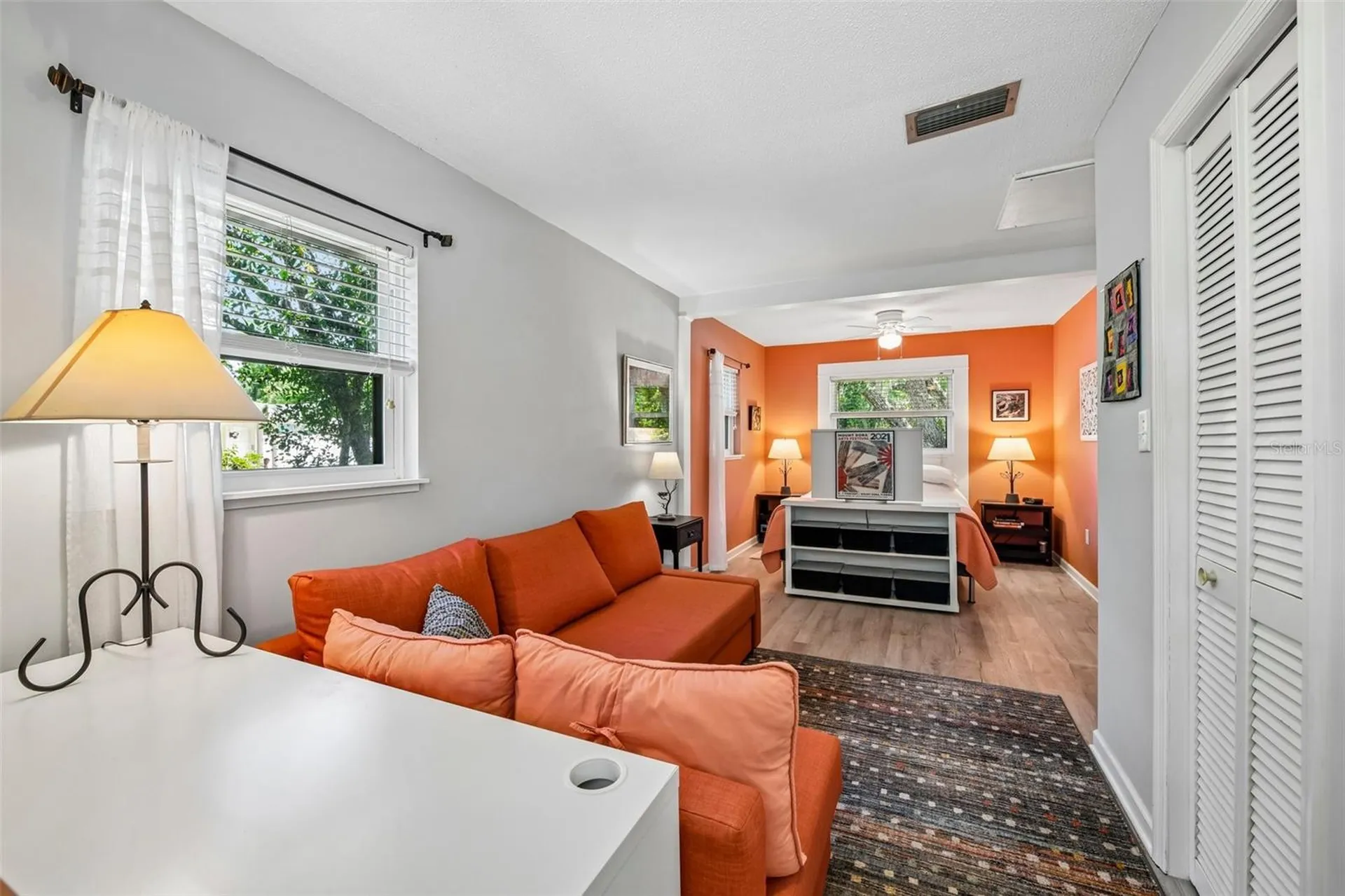1073 Central Street Mount Dora FL 32757