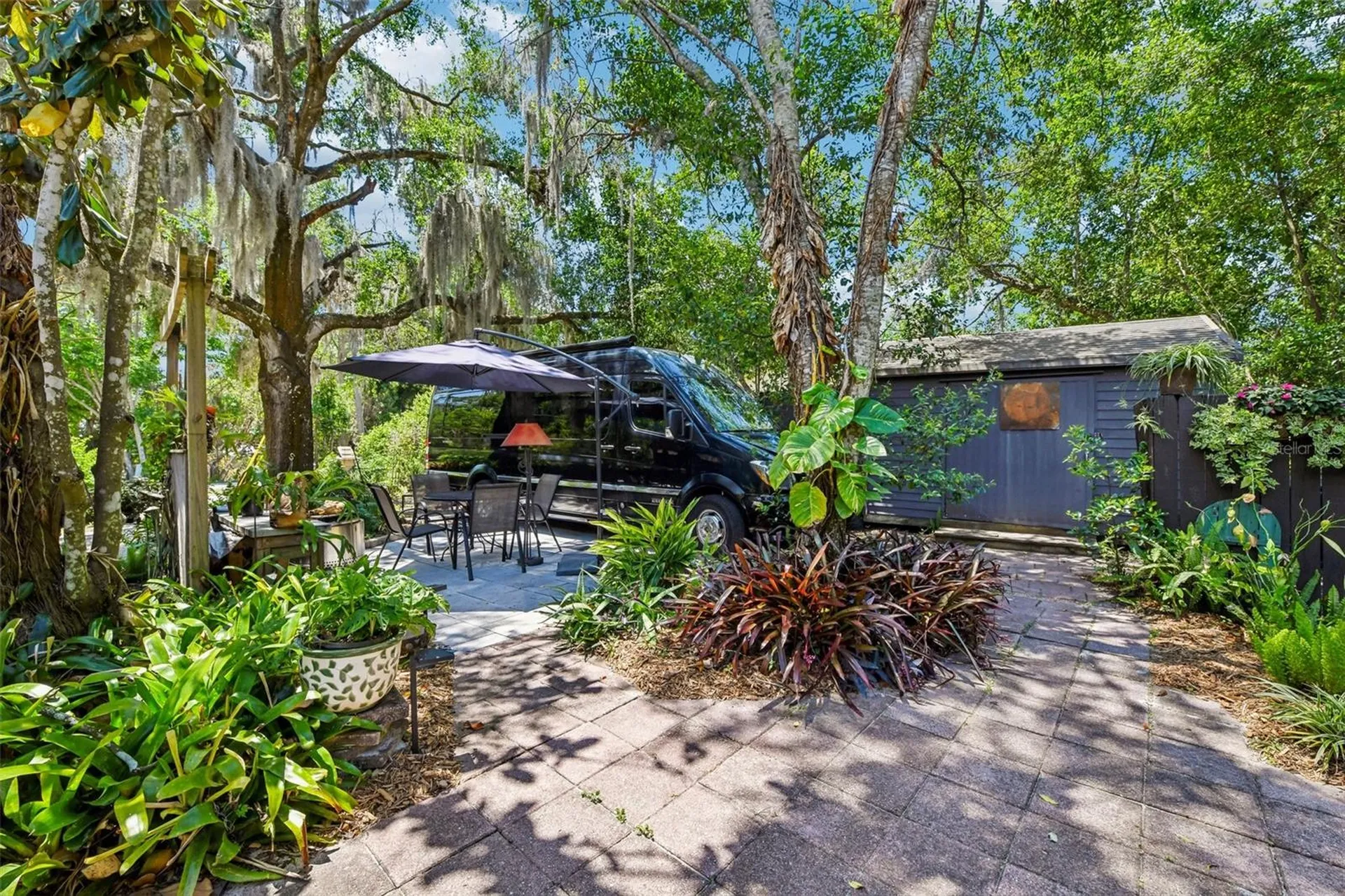1073 Central Street Mount Dora FL 32757