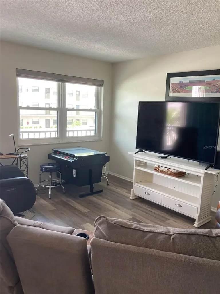 5967 Terrace Park Drive N St Petersburg FL 33709