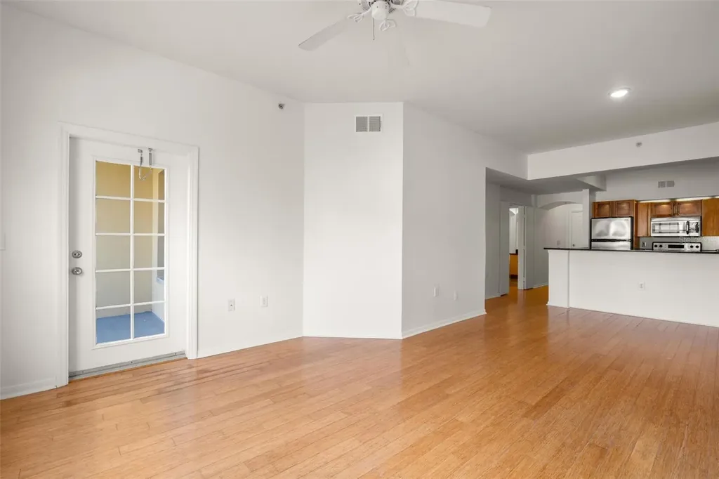 200 4th Avenue S St Petersburg FL 33701