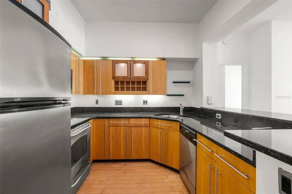 200 4th Avenue S St Petersburg FL 33701