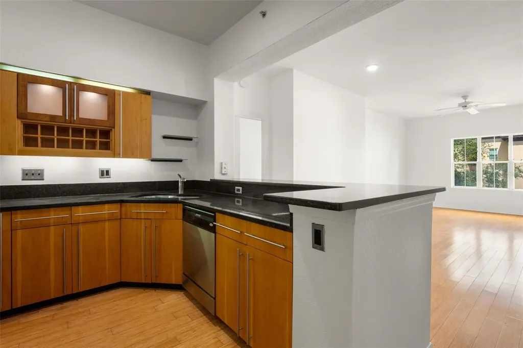 200 4th Avenue S St Petersburg FL 33701