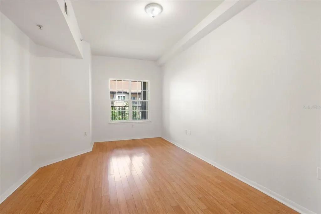 200 4th Avenue S St Petersburg FL 33701