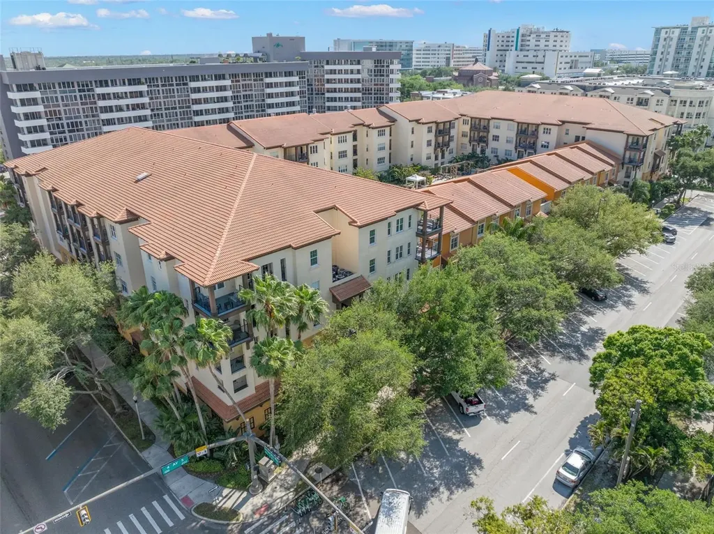 200 4th Avenue S St Petersburg FL 33701