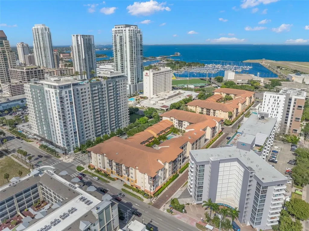 200 4th Avenue S St Petersburg FL 33701
