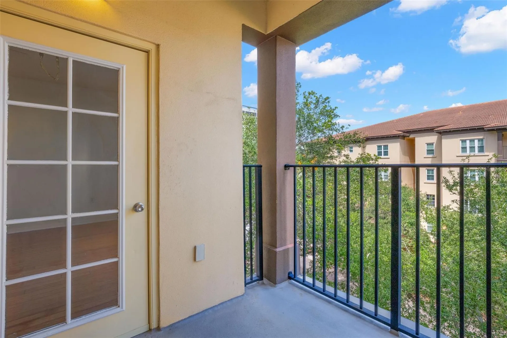 200 4th Avenue S St Petersburg FL 33701