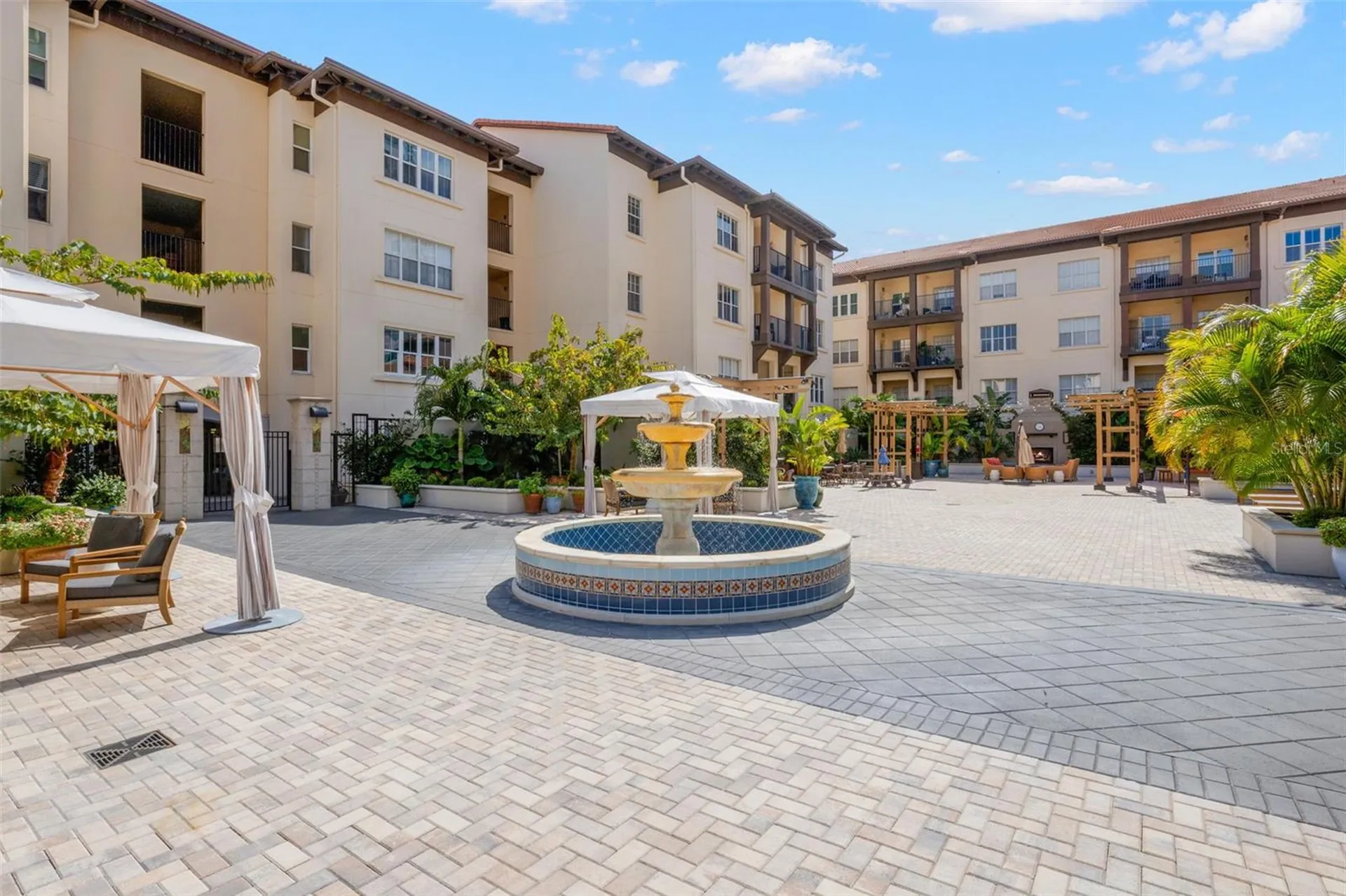 200 4th Avenue S St Petersburg FL 33701