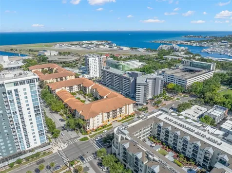 200 4th Avenue S St Petersburg FL 33701