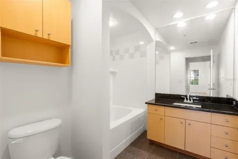 200 4th Avenue S St Petersburg FL 33701