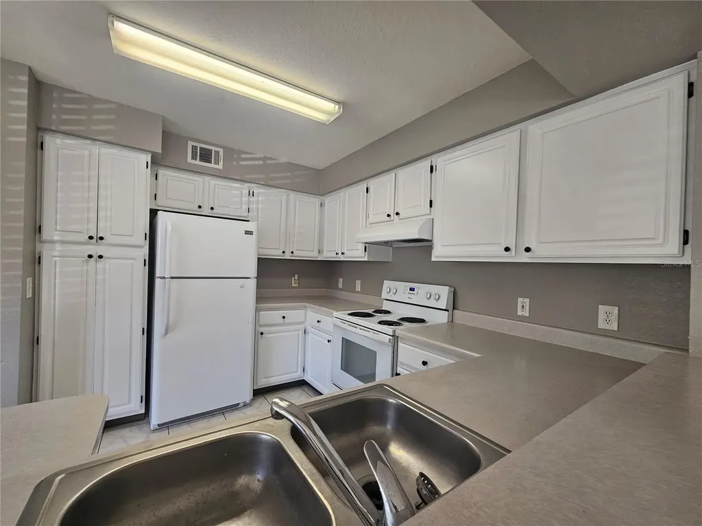 13838 Fairway Island Drive Orlando FL 32837