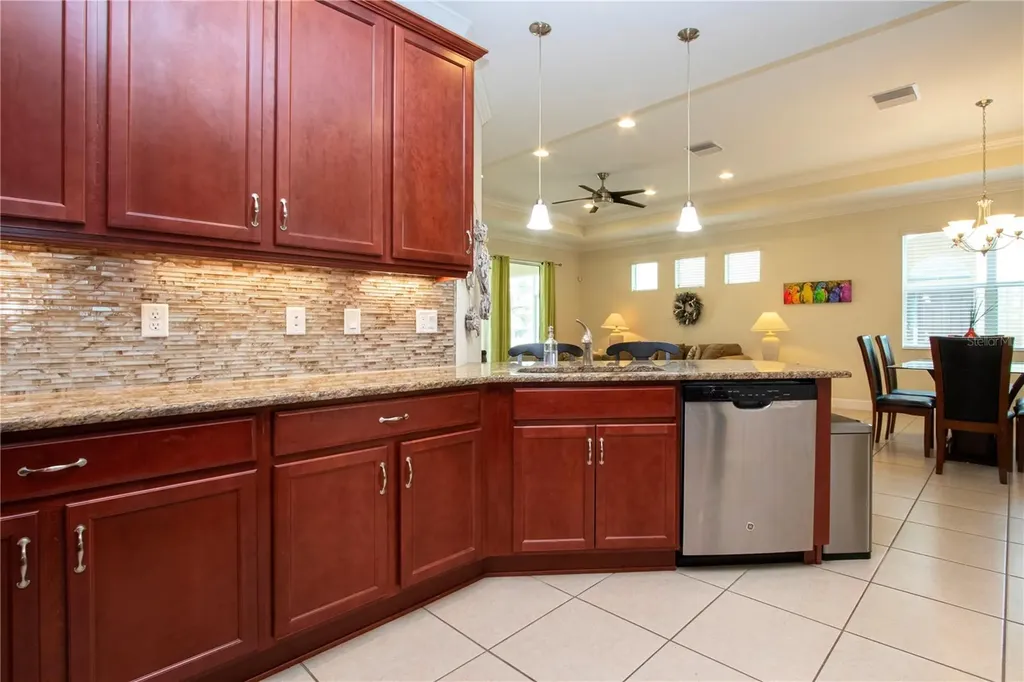 804 Chipper Drive Sun City Center FL 33573