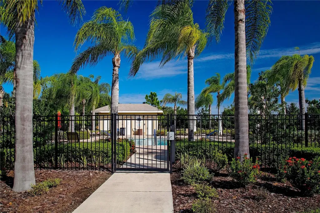 804 Chipper Drive Sun City Center FL 33573