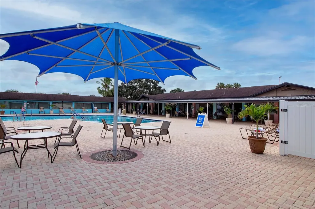 804 Chipper Drive Sun City Center FL 33573