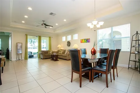 804 Chipper Drive Sun City Center FL 33573