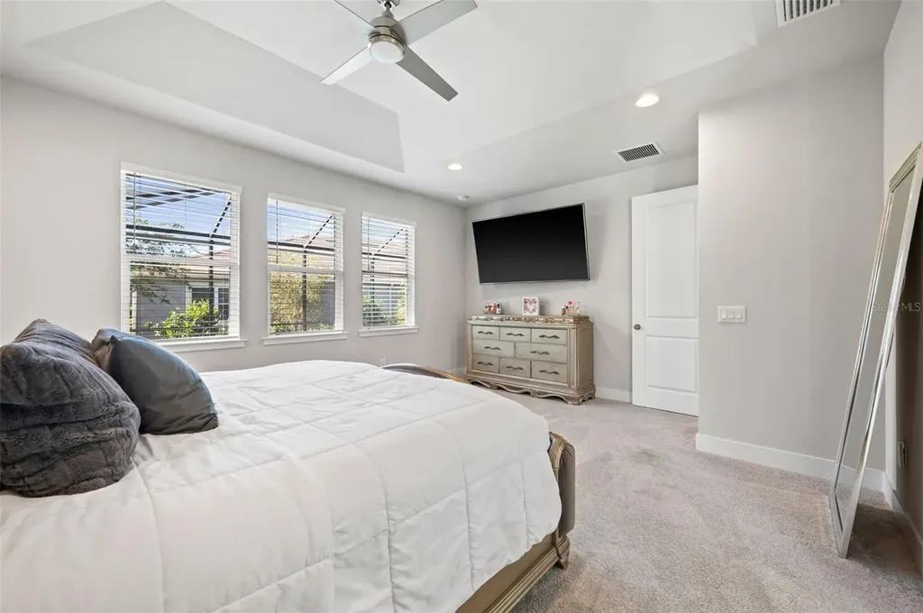 5632 Long Shore Loop Sarasota FL 34238
