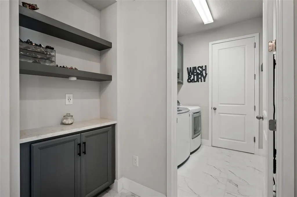 5632 Long Shore Loop Sarasota FL 34238