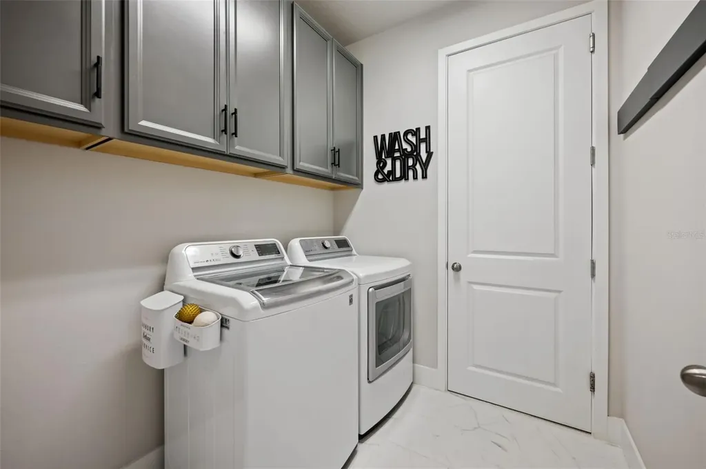 5632 Long Shore Loop Sarasota FL 34238