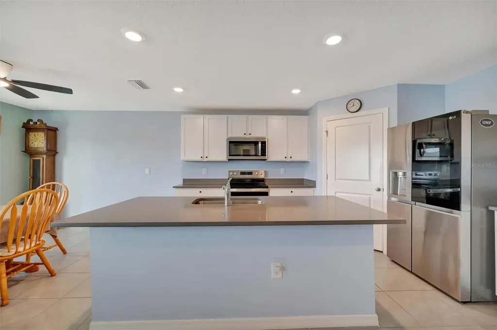 1257 Maritime Hammock Avenue Ruskin FL 33570