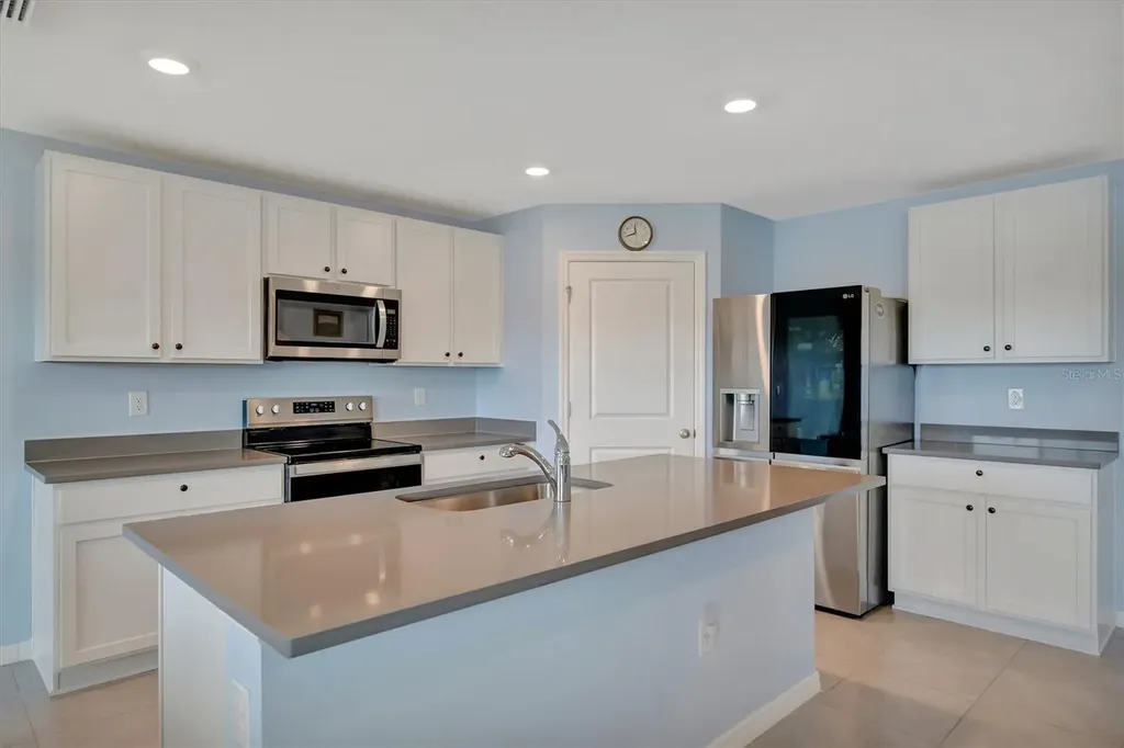 1257 Maritime Hammock Avenue Ruskin FL 33570