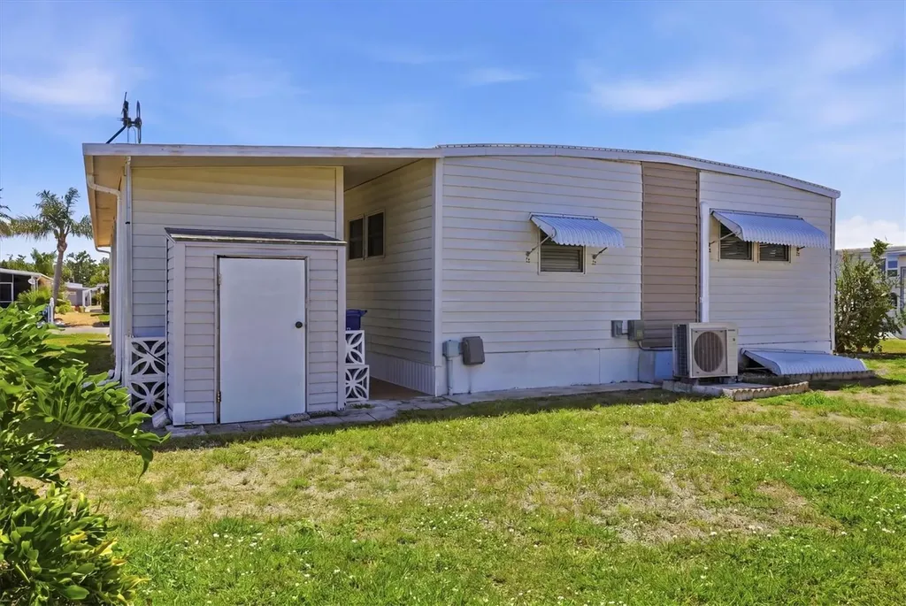 1107 44th Avenue Drive E Ellenton FL 34222