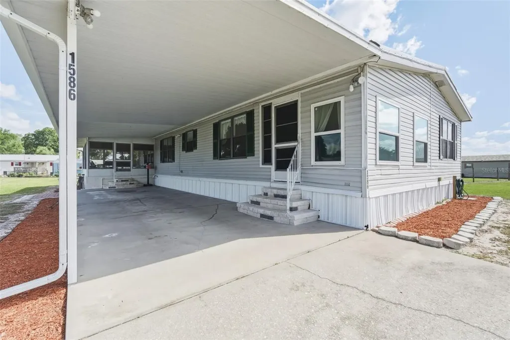 1586 NE Grapefruit Street Arcadia FL 34266