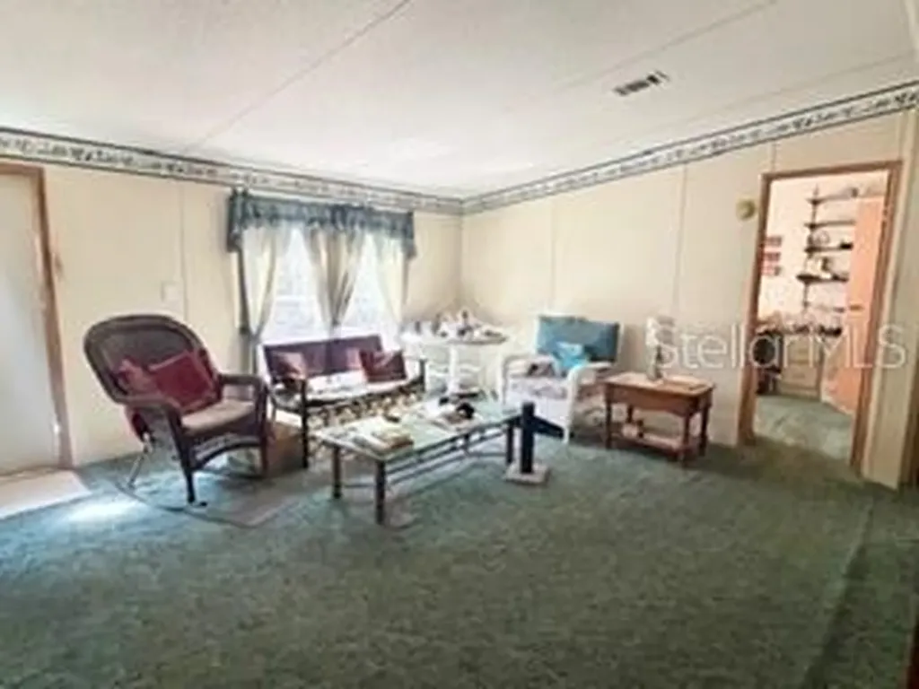 4760 NW 55th Avenue Bell FL 32619