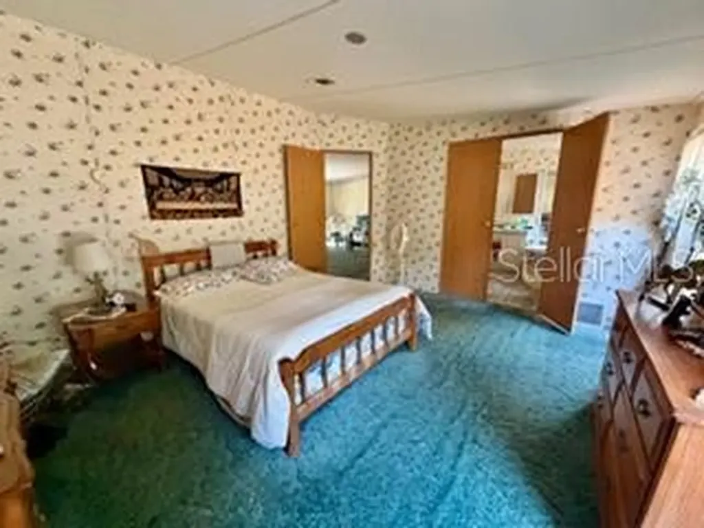 4760 NW 55th Avenue Bell FL 32619