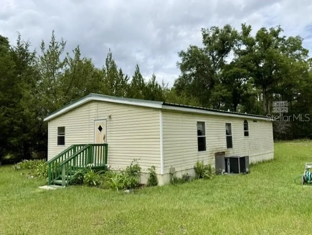 4760 NW 55th Avenue Bell FL 32619