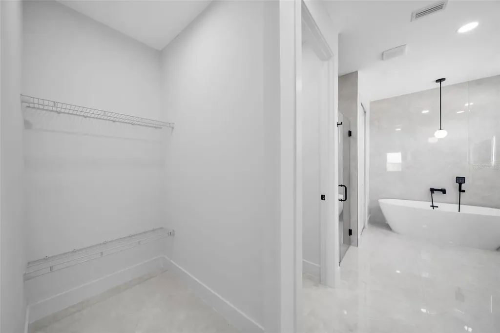 1426 NE 6th Avenue Cape Coral FL 33909