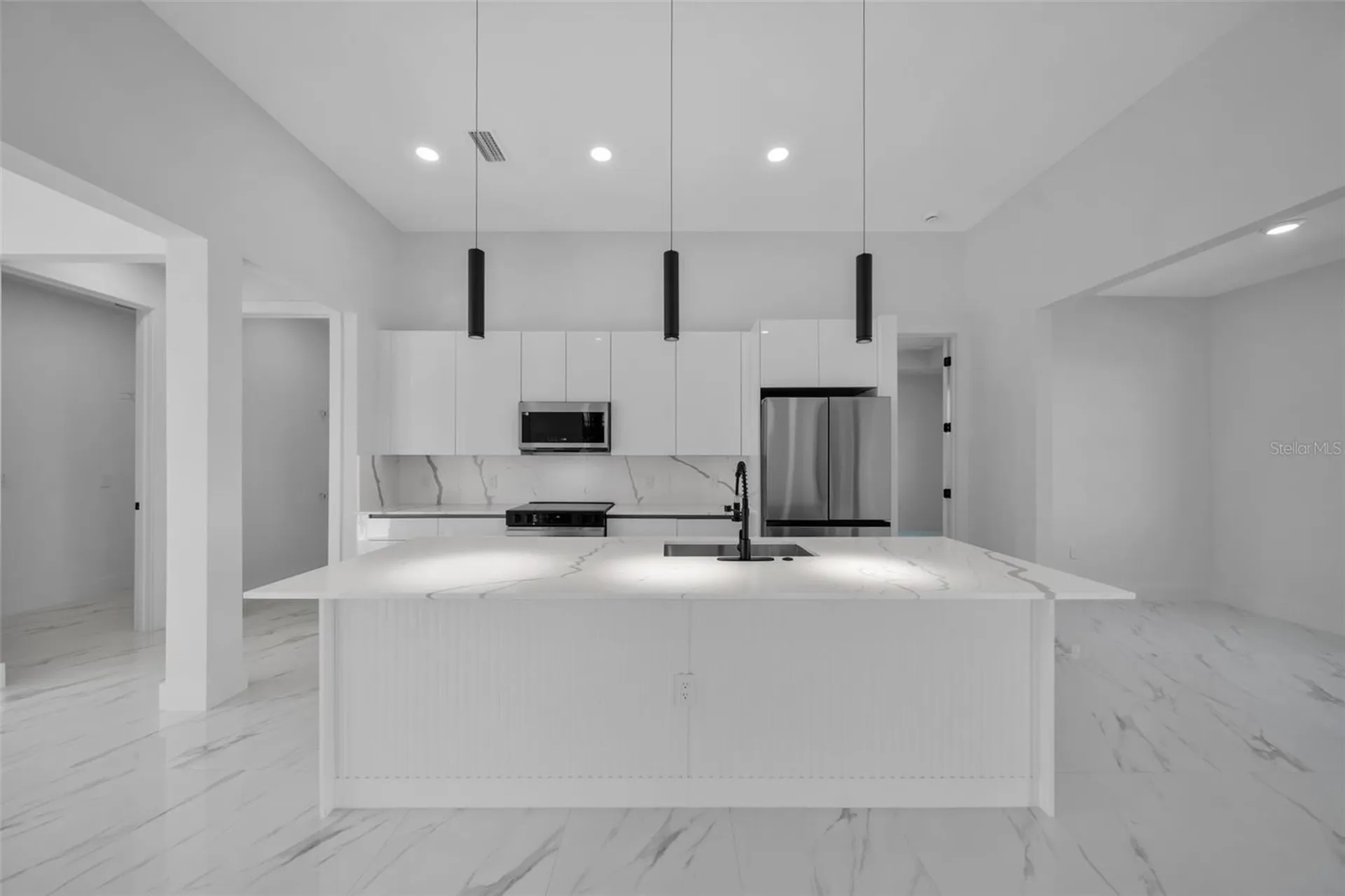 1426 NE 6th Avenue Cape Coral FL 33909