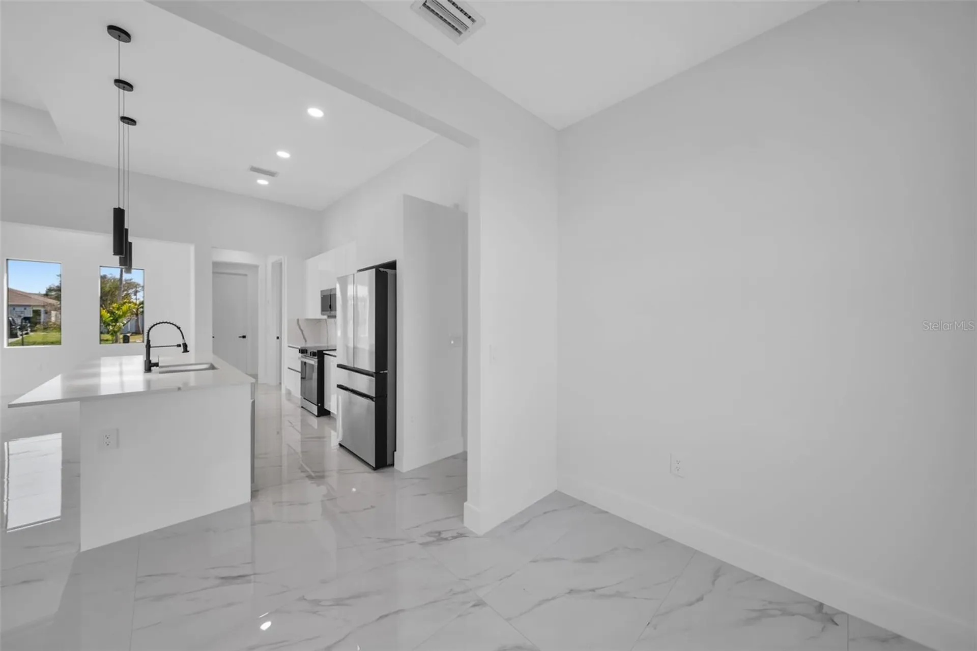 1426 NE 6th Avenue Cape Coral FL 33909