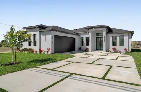 1426 NE 6th Avenue Cape Coral FL 33909